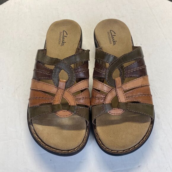 Clarks  size 7M  Women's Sandals Brown Leather,Slip‎ On,Comfort - Picture 1 of 12